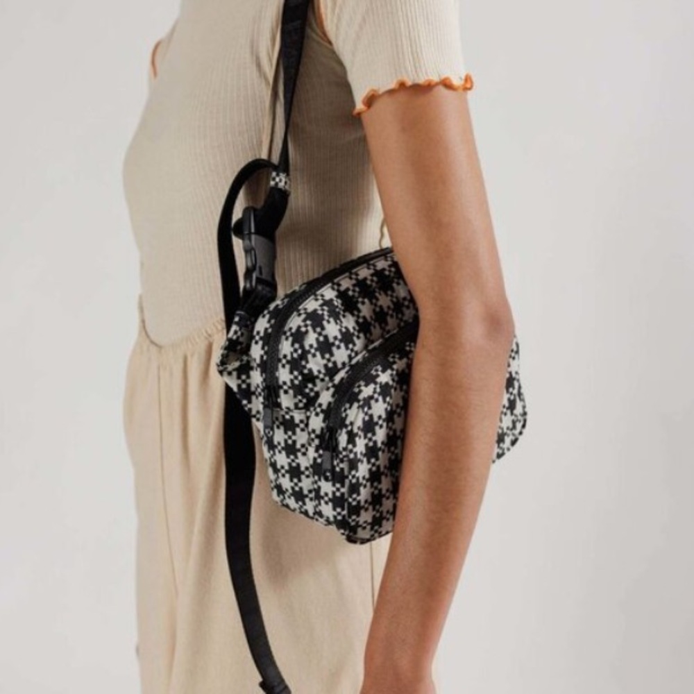 NWOT Baggu Fanny Pack Black and White Pixel Gingham